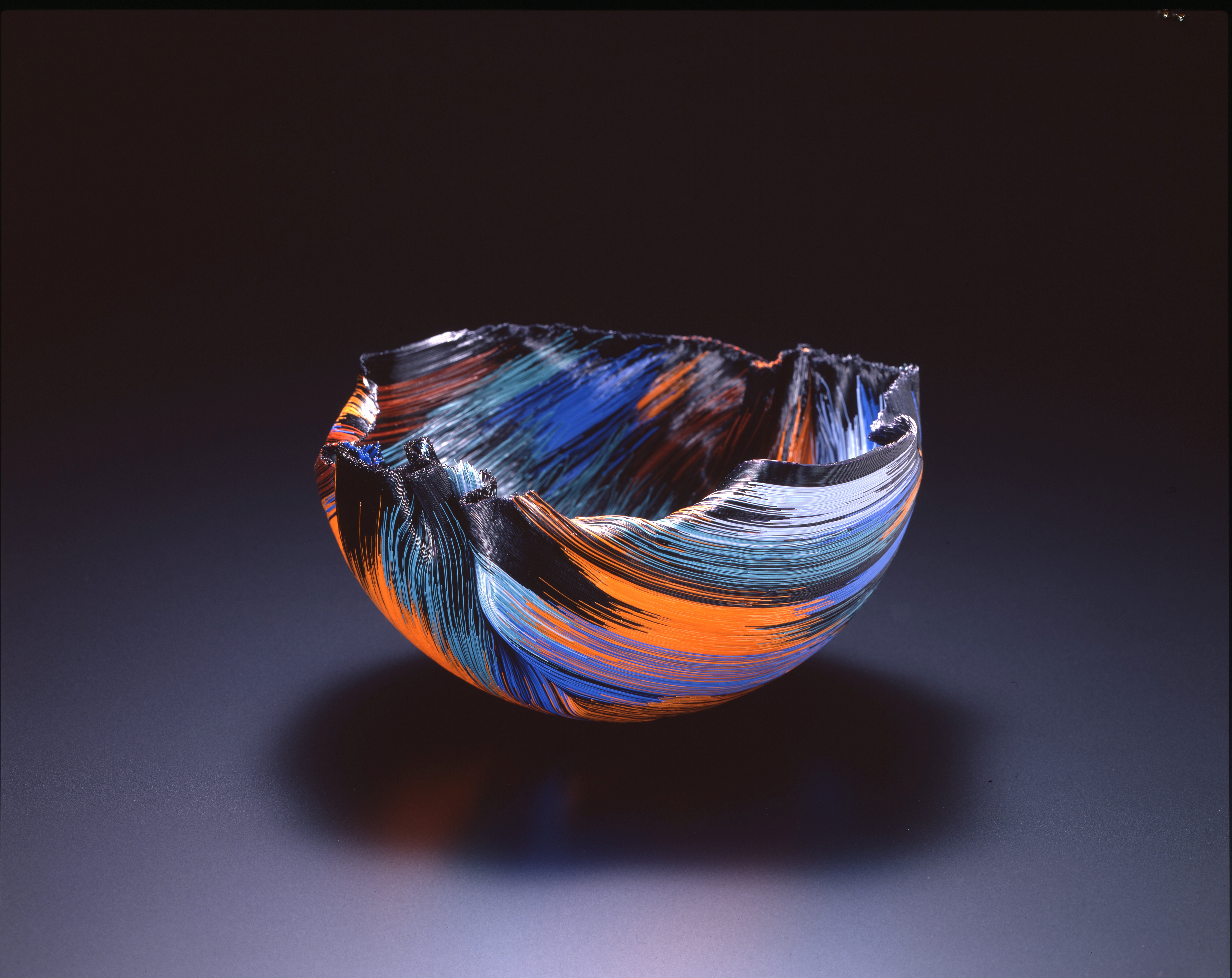 現代玻璃藝術之美<br>Toots Zynsky《火地群島的系列作品》1988年