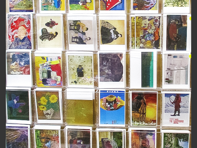 近美特製明信片<br>將收藏作品化身為明信片。還售有特製的卡片立架。